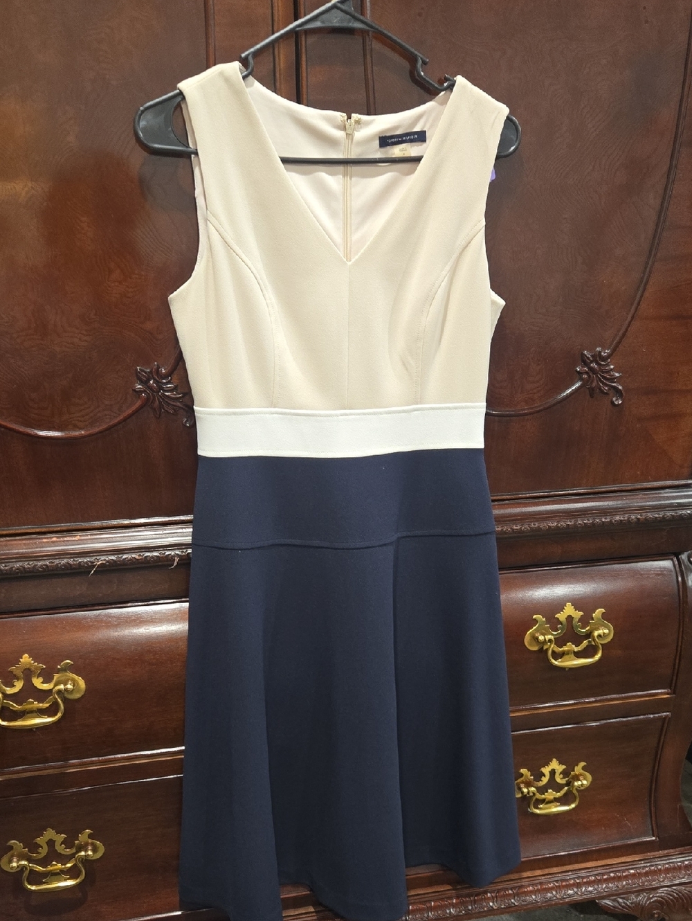 Tommy Hilfiger Cream and Navy Sleeveless V-Neck Fit & Flare Dress